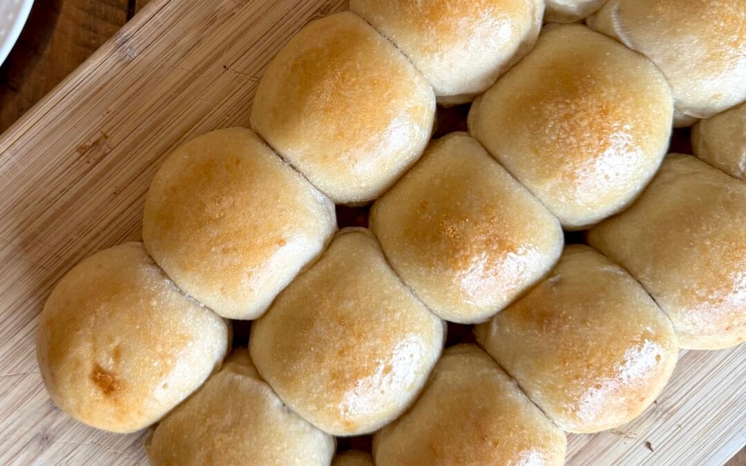 Sourdough Dinner Rolls